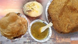 famous street food in Varanasi